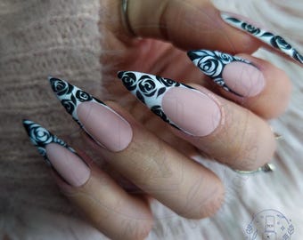 Baroque Bouquets press on nails , roses, Gothic, flowers, black and white, elegant, classy, glue on nails, frenchies, black nails