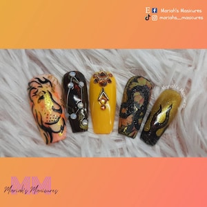 Zodiac Leo press on nails