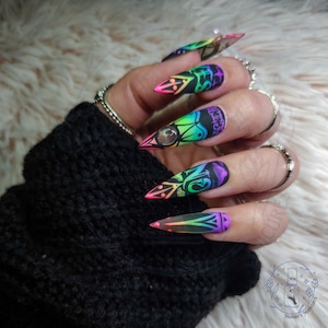 Rainbow Spirit Board press on nails | Horror | Ghost | Ouija | Scary | witchy nails | black nails | Halloween nails | gothic | glue on nails