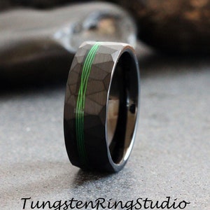 Groene vislijn hamerring 8 mm offset zwarte wolfraam trouwring visser heren trouwring zwarte herenring heren en dames
