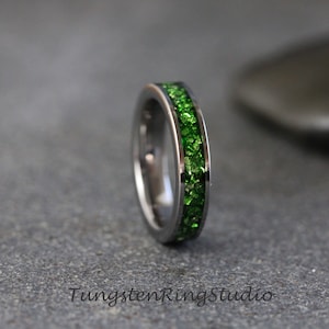 Emerald Green Ring, Green Emerald German Glass Wedding Tungsten Carbide Ring, 4mm Dainty Women Ring Mens Band Silver Gray Anniversaray Band