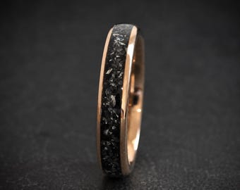4mmの繊細な隕石入り結婚指輪 ローズゴールド タングステンバンド