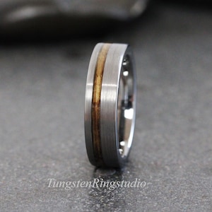 Whiskey Barrel Tungsten Ring - Made From Reclaimed Wood From An Authentic Jack Daniels Whiskey Barrel Head/Lid - Gift For Him Anniversary