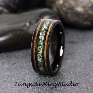 Men Moss Agate Whiskey Barrel Wood Wedding Ring 8mm Green Moss Wood Black Tungsten Carbide  Men Band Mens Men & Women Ring