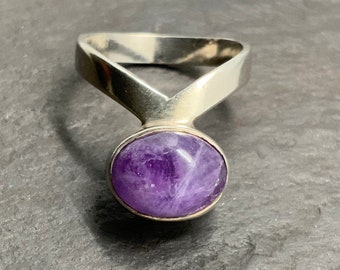 Vintage Amethyst Sterling Silver Wishbone Solitaire Ring, UK Size I1/2, US Size 4 1/2, EU Size 47 3/4