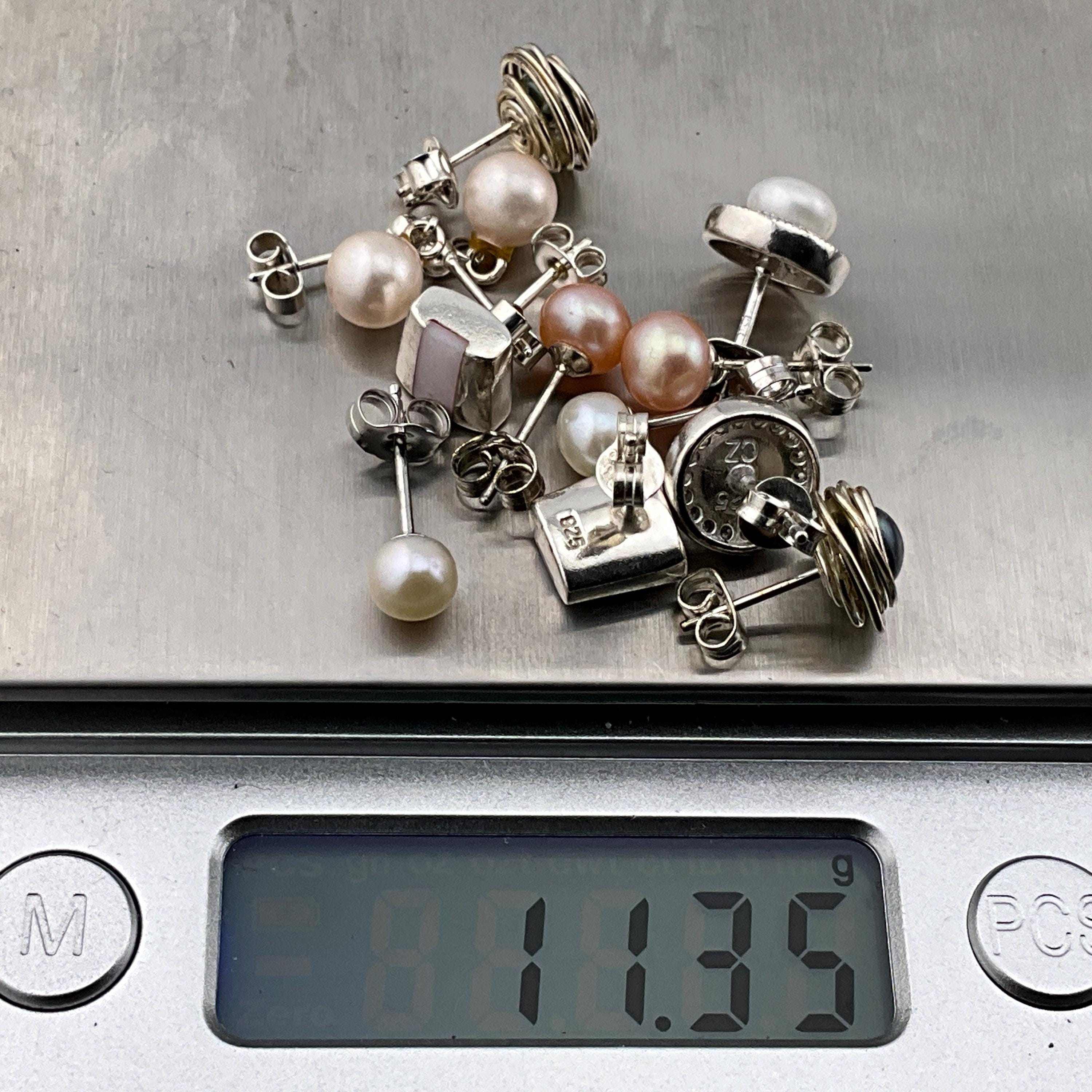 Agrafes pour fixation de pare-chocs | Volvo | Agrafes | Carrosserie et Agrafes pour fixation de pare-chocs | Volvo | Agrafes | Carrosserie et