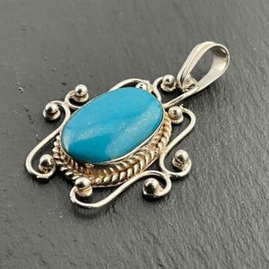 Vintage Turquoise Sterling Silver Fancy Pendant Necklace