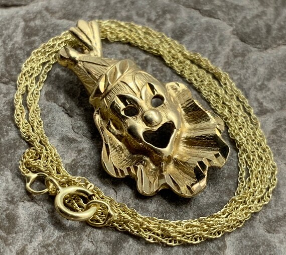 Vintage 9ct Gold Clown Pendant Necklace 