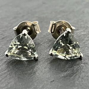 Orecchini A Perno Zirconi 5mm Orecchini A Perno In Argento Sterling 925 Con Zirconi Cubici Da 5 Mm - Nuovi, Senza Etichette, Design Classico Ed Elegante Orecchini Argento 925