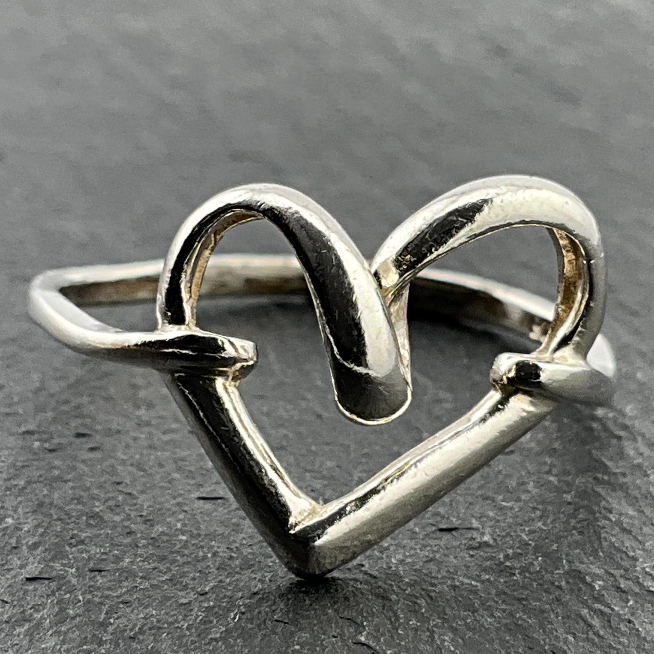 Vintage Sterling Silver Twisted Heart Band Ring, UK Size Q1