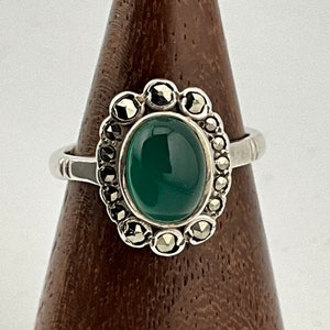 Vintage Green Onyx & Marcasite Sterling Silver Statement Ring, UK Size J, US Size 4 3/4, EU Size 48 1/4