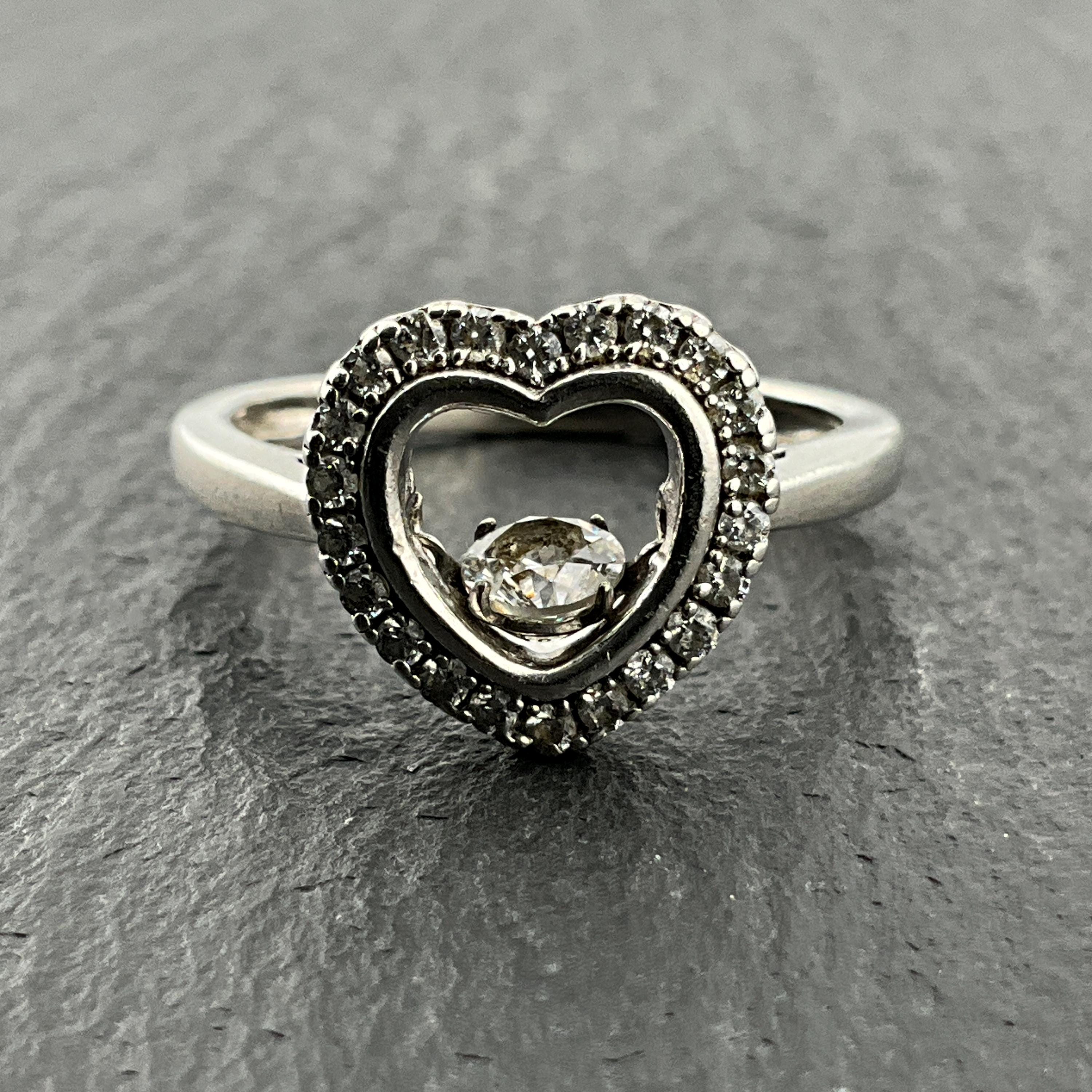 ★SENTIMENTS★ NO.560 [SILVER] HEART CUBIC RING 716PT6bCHKL._UY300_.jpg