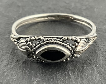 Vintage Sterling Silver Onyx Ring, Size S - Etsy