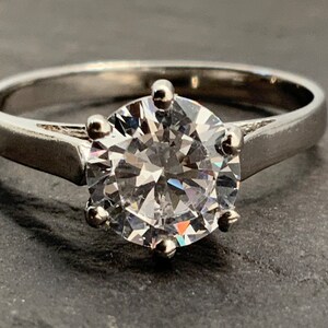 PD 925 STERLING SILVER 3 CZ RING SIZE 6 ENGAGEMENT WEDDING WOMEN RING