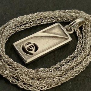 Vintage Sterling Silver Kit Heath Pendant Necklace