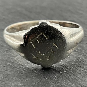 アクセサリー UK Vintage Silver Signet Twist Ring 925 UK Vintage Silver Signet Twist Ring 925