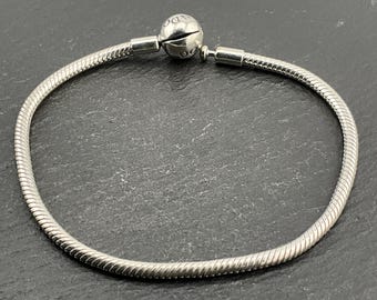 Chunky Vintage Sterling Silver Bracelet by Pandora. Weight  display picture 1