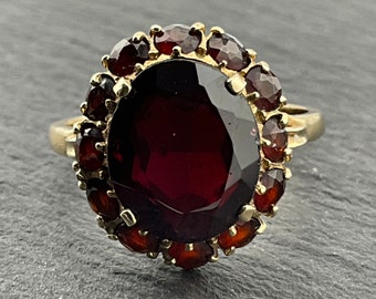 Vintage 9ct Gold Garnet Ring, UK Size Q, US Size 8, EU Size 56 3/4