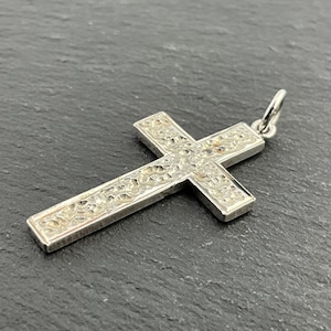 Vintage Cross Sterling Silver Pendant Necklace