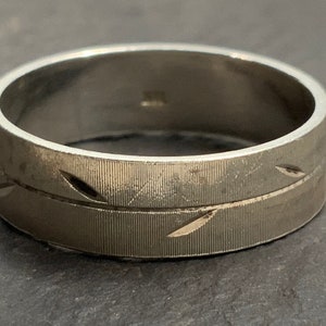 Vintage Sterling Silver Textured Band Ring, UK Size O1/2, US Size 7 1/4, EU Size 54 1/2