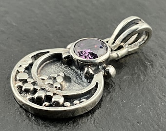 Vintage Purple Cubic Zirconia Sterling Silver Pendant Necklace