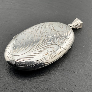 Vintage Sterling Silver Engraved Floral Oval Locket Pendant