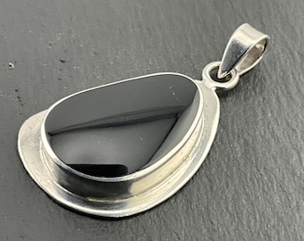 Vintage Onyx Sterling Silver Pendant