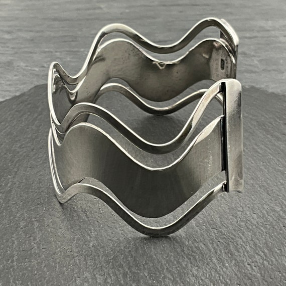 Vintage Solid Sterling Silver Torc Wave Bangle - image 5