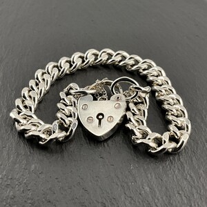 Vintage sterlingsilverarmband med hänglås och hjärtformad bargrind