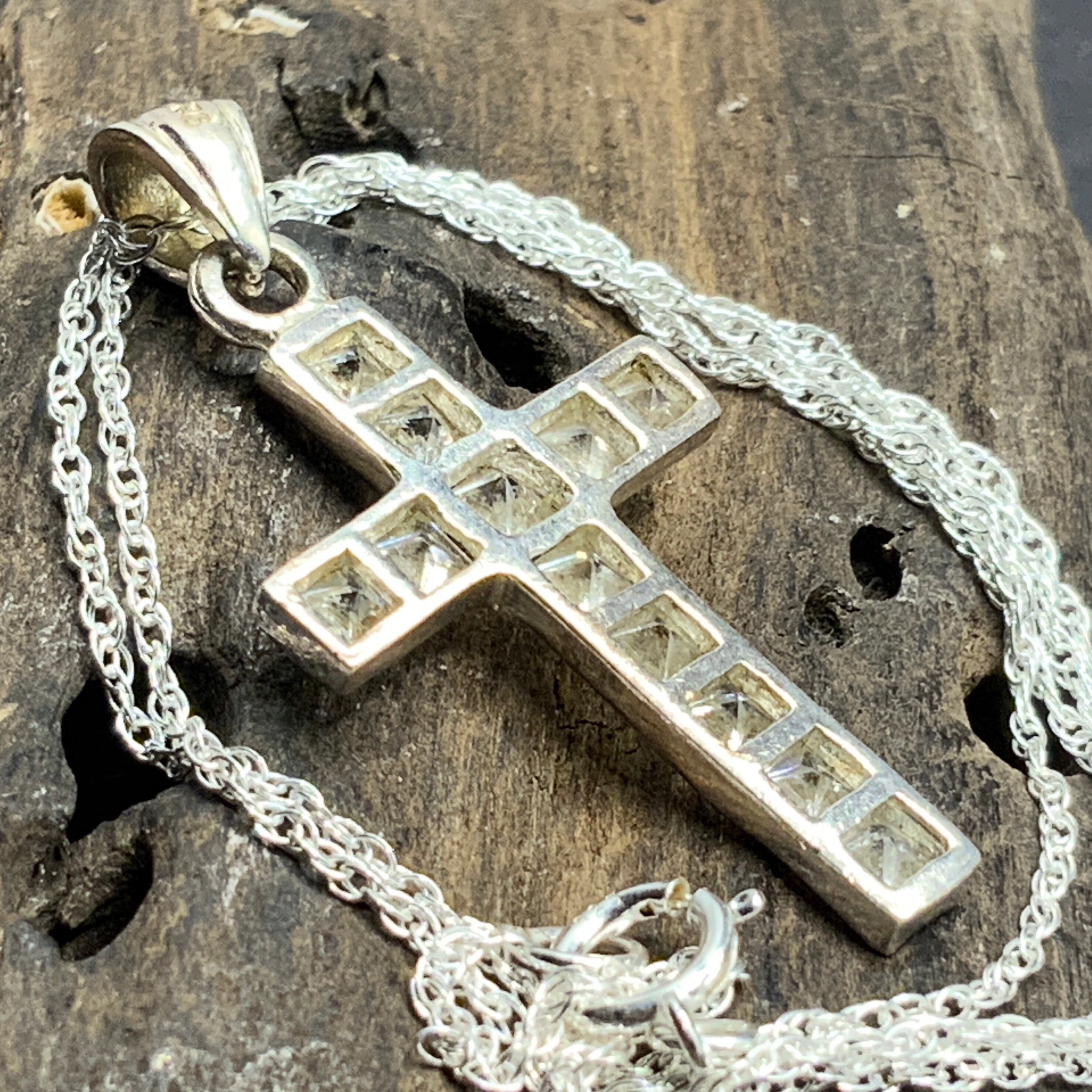 Vintage Sterling Silver White Gemstones Cross Pendant Necklace 