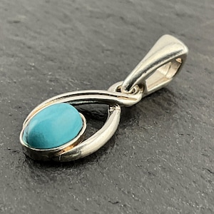 Vintage Turquoise Fancy Sterling Silver Pendant Necklace