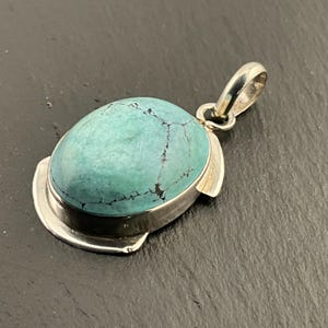 Vintage Turquoise Sterling Silver Oval Pendant Necklace