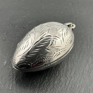 Vintage Sterling Silver Engraved Floral Oval Locket Pendant