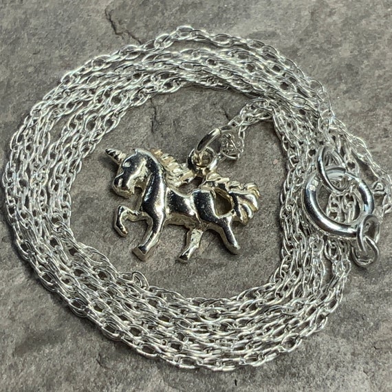 Vintage Sterling Silver Petite Unicorn Pendant Ne… - image 9