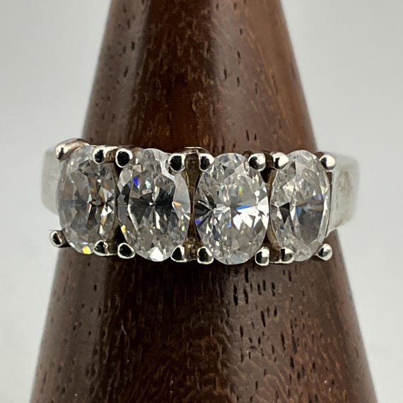Handgefertigter 925er Silberring – Solitär Mit 5,5mm Zirkonia