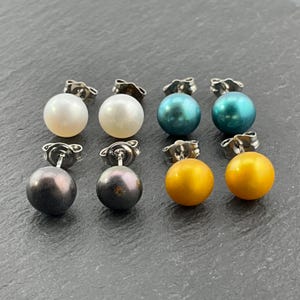 Vintage Pearl Sterling Silver Stud Earrings