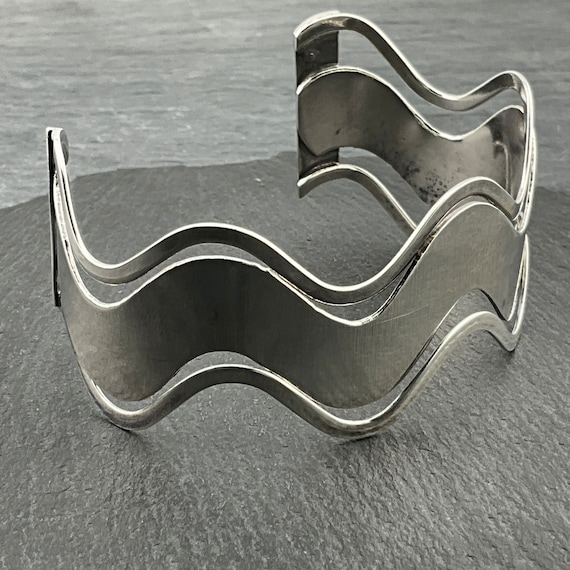 Vintage Solid Sterling Silver Torc Wave Bangle - image 2