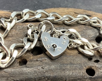 Silver Charm Bracelet Double Link Chain 12 Charms Heart Padlock Clasp 7 32  G 