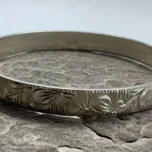 Vintage Sterling Silver Hinged Bangle