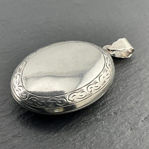 Vintage Sterling Silver Engraved Floral Oval Locket Pendant