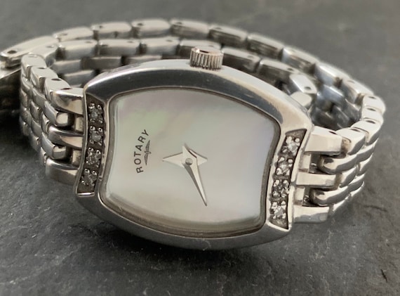 Rotary wrist clearance watches