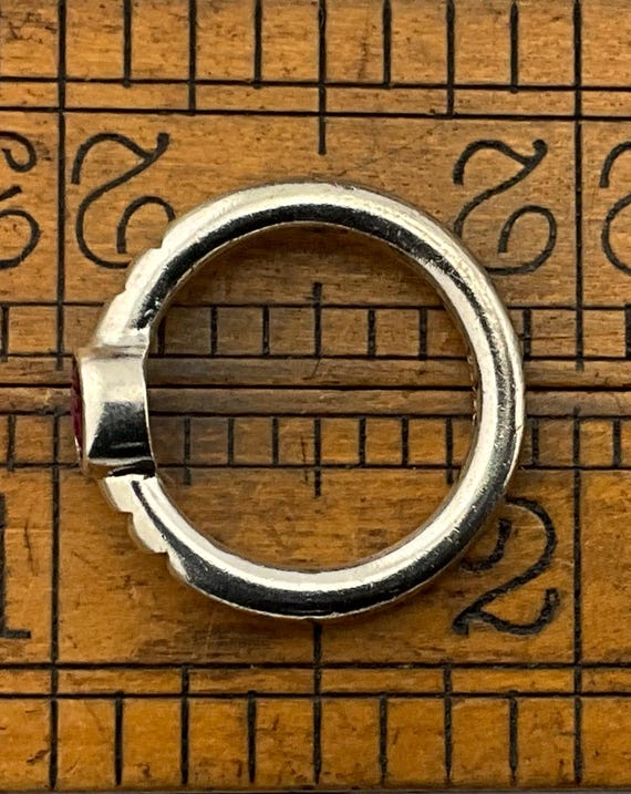 Vintage Ruby Sterling Silver Solitaire Ring, UK S… - image 9