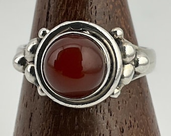 Anillo solitario vintage de cornalina en plata de ley con forma de burbuja, talla K (Reino Unido), talla 5 1/4 (EE. UU.), talla 49 1/2 (UE)