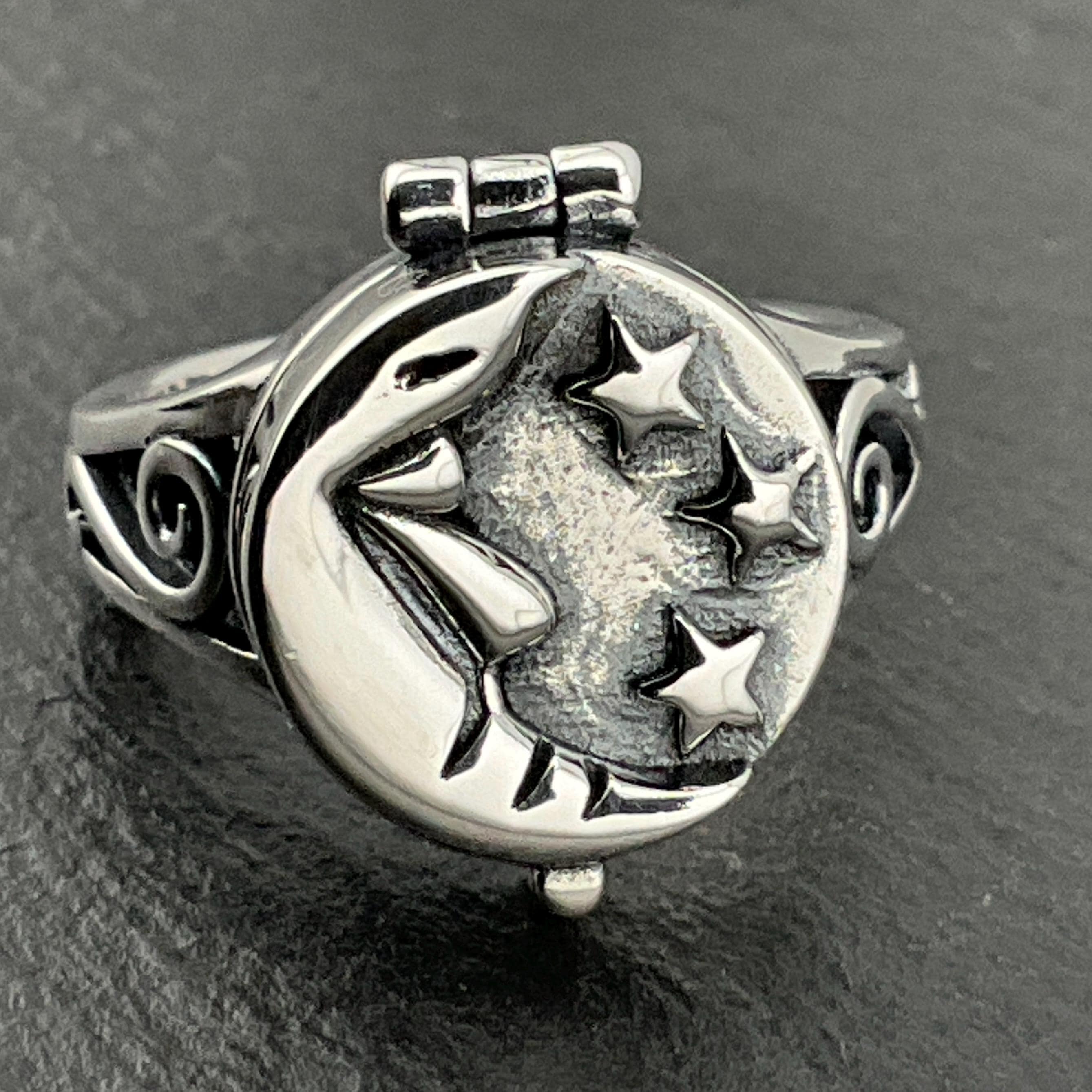 Vintage Sterling Silver Moon & Stars Poison Locket Ring, UK Size