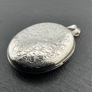 Vintage Sterling Silver Engraved Floral Oval Locket Pendant
