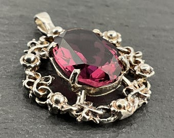 Vintage Purple Cubic Zirconia Floral Oval Sterling Silver Pendant Necklace