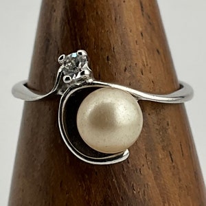 Vintage Pearl & Cubic Zirconia Sterling Silver Solitaire Statement Ring, UK Size O, US Size 7, EU Size 54