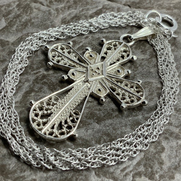 Cross Silver Pendant Necklace