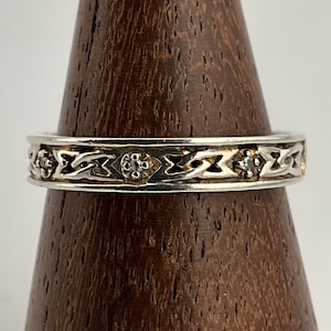 Vintage Diamond Sterling Silver Engraved Fancy Love Band Ring, UK Size O1/2, US Size 7 1/4, EU Size 54 1/2