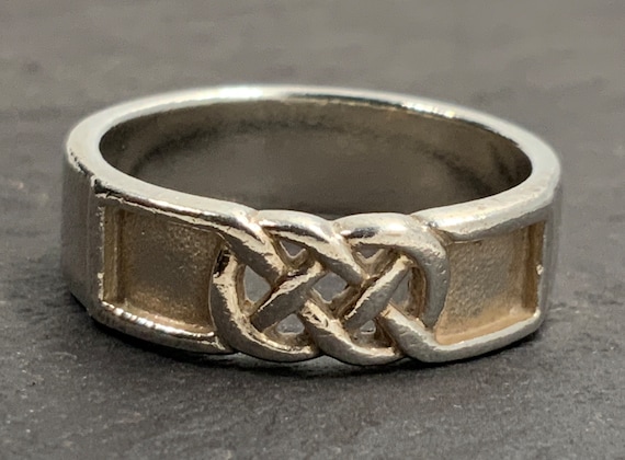 Vintage Sterling Silver Celtic Band Ring, UK Size… - image 1